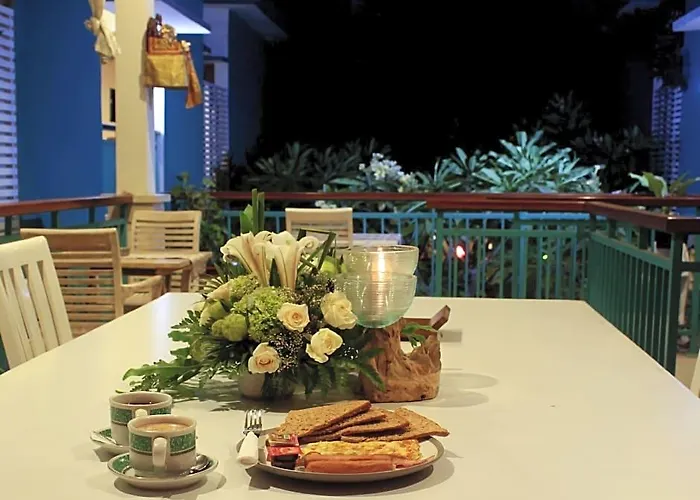 The Zhurga Seminyak Hotel Kerobokan