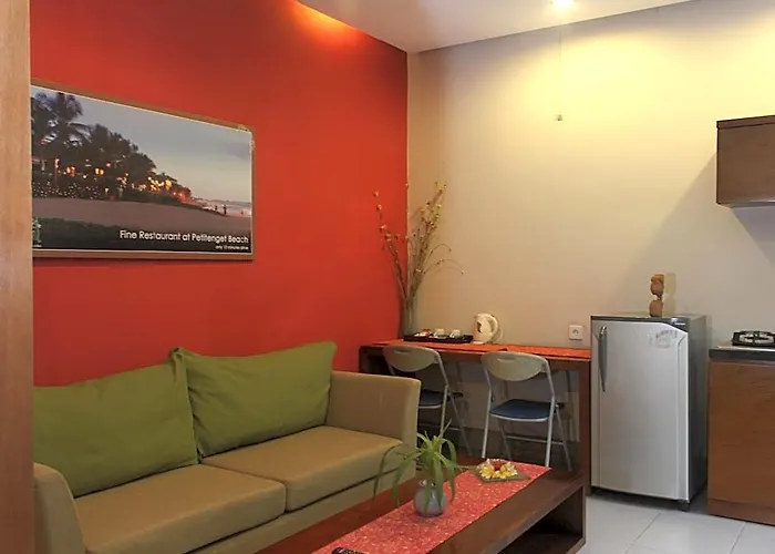 The Zhurga Seminyak 3*