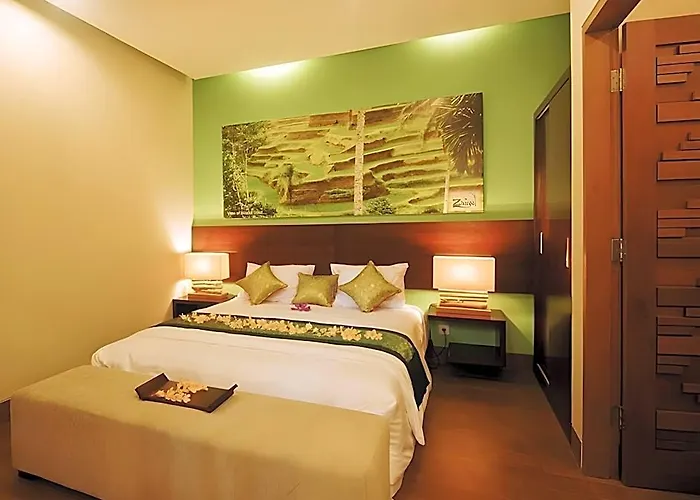 Hotel The Zhurga Seminyak 3*