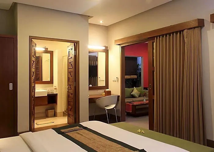 Hotel The Zhurga Seminyak 3*