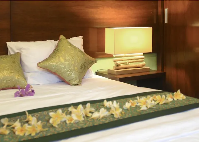 The Zhurga Seminyak Hotel Kerobokan