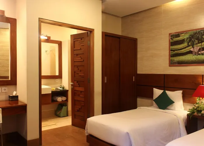 The Zhurga Seminyak 3*